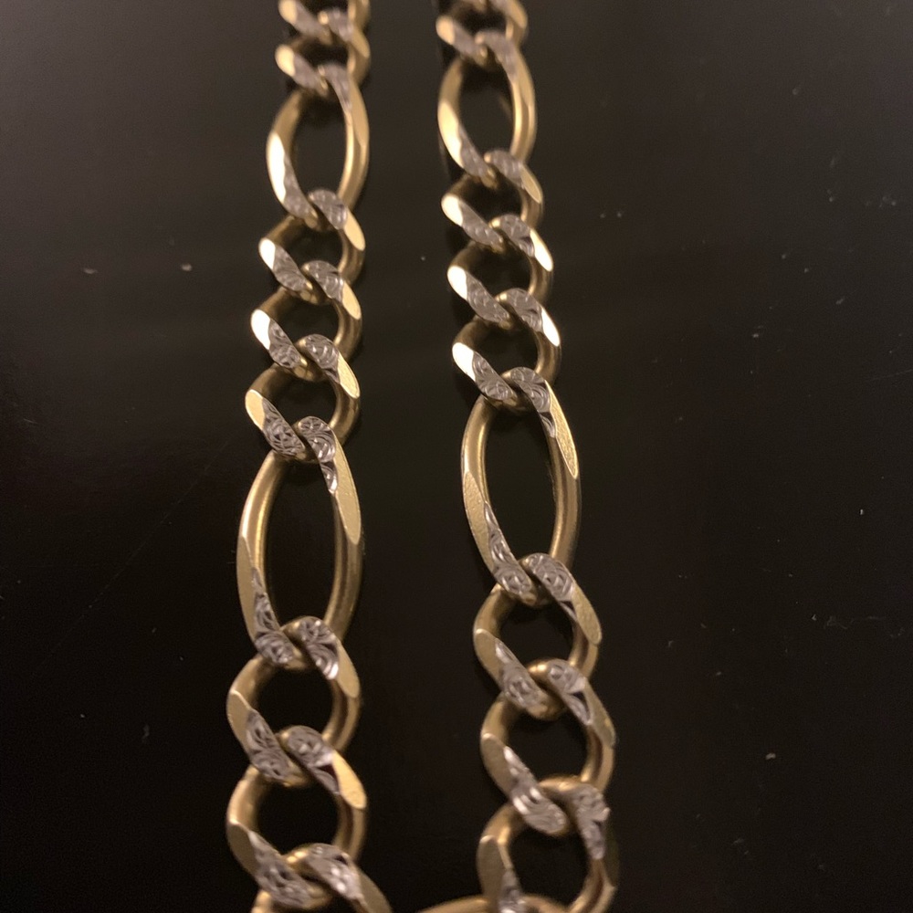 Gold - Picture 4 of 5